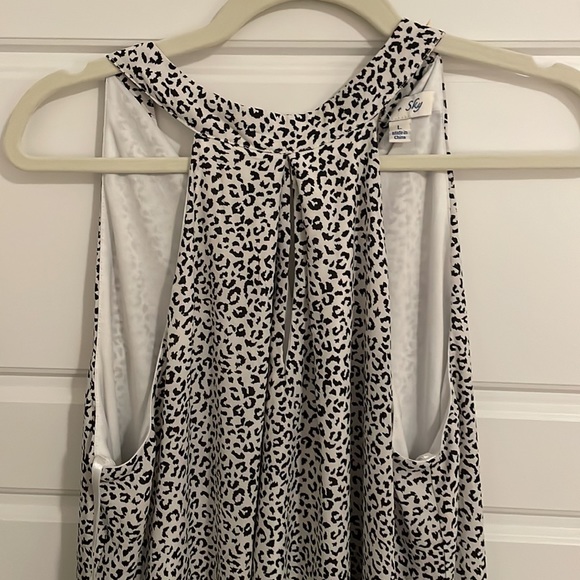 She + Sky cheetah top - Picture 3 of 3